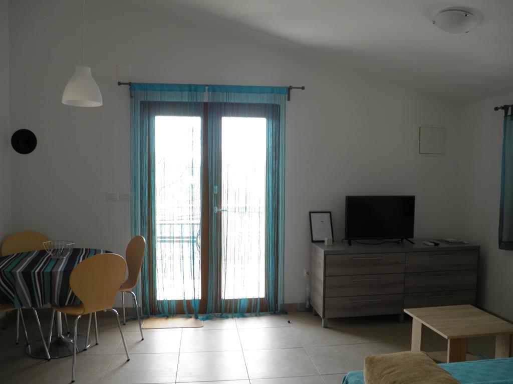 Apartments Zen มาสเลนีซา ภายนอก รูปภาพ